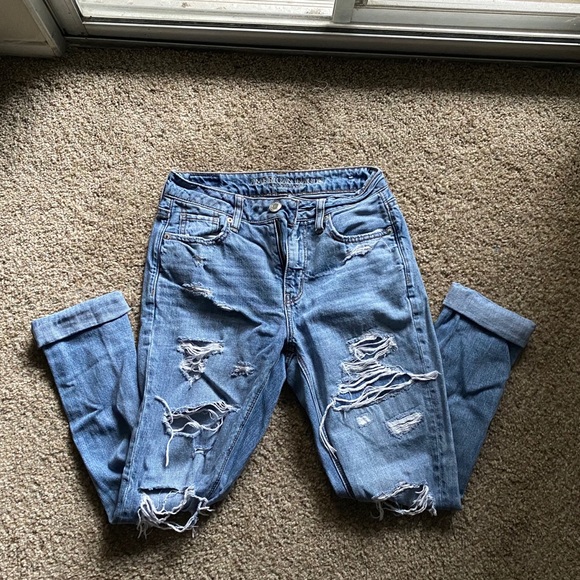 AE mom jeans - Picture 1 of 3